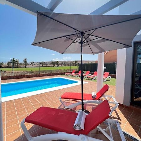 Villa Eva - New To The Market, Fully Refurbished Licensed Villa - Private Pool Caleta De Fuste Dış mekan fotoğraf