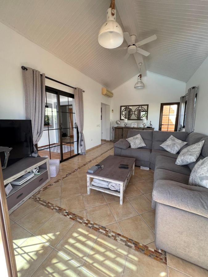 Villa Eva - New To The Market, Fully Refurbished Licensed Villa - Private Pool Caleta De Fuste Dış mekan fotoğraf
