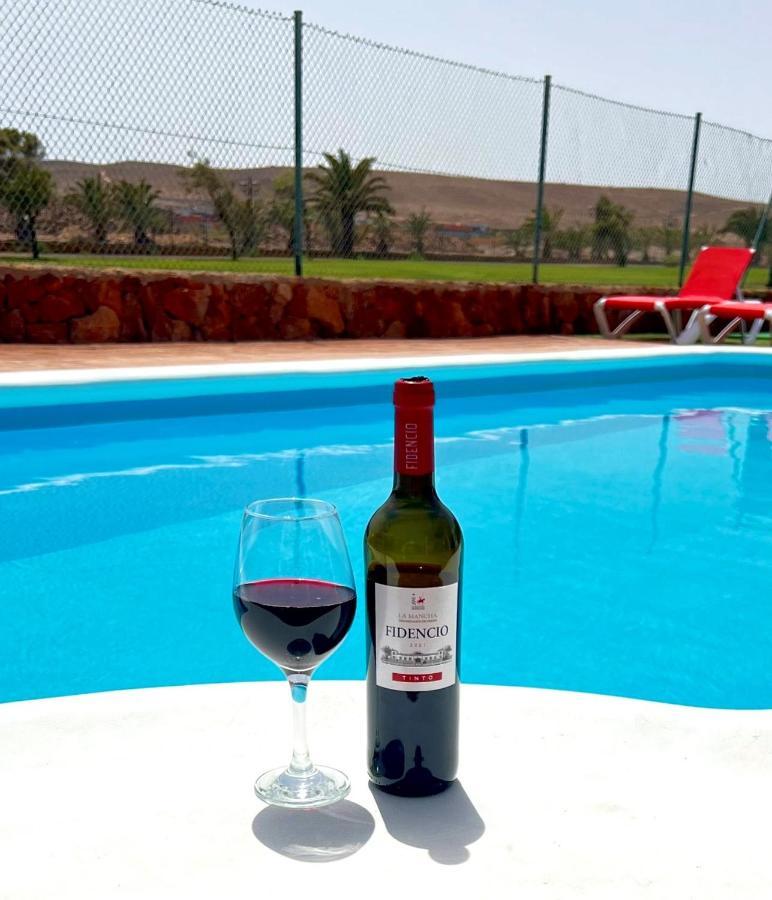 Villa Eva - New To The Market, Fully Refurbished Licensed Villa - Private Pool Caleta De Fuste Dış mekan fotoğraf